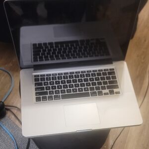Apple MacBook 15" a1286